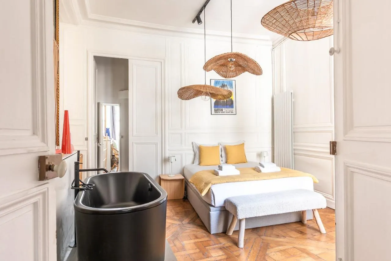 Outstanding Parisian Flat In Heart Of Paris Center Apartment 0*,  France